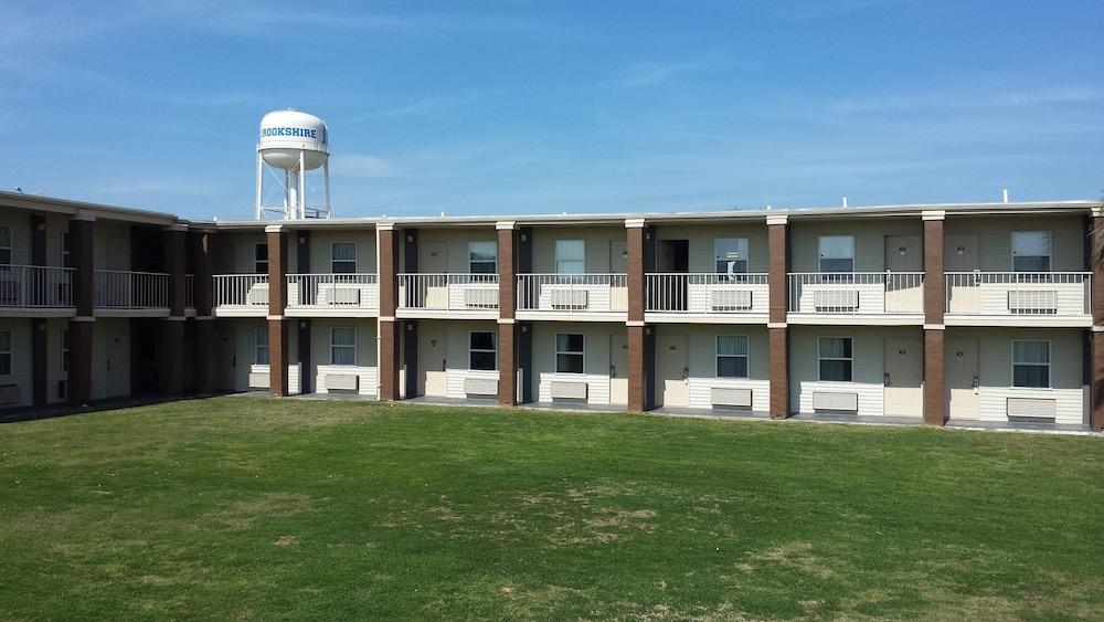 The Brooke Hotel Brookshire Exterior photo